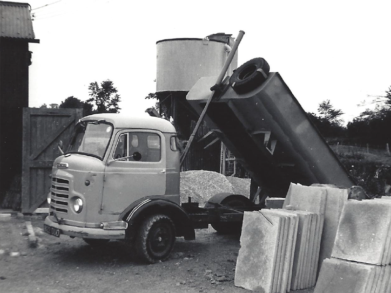 1967 Tipper