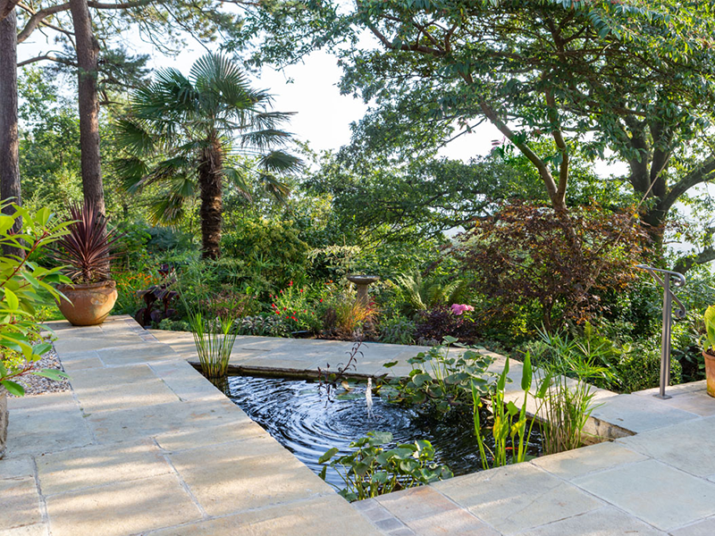 AM Gardens