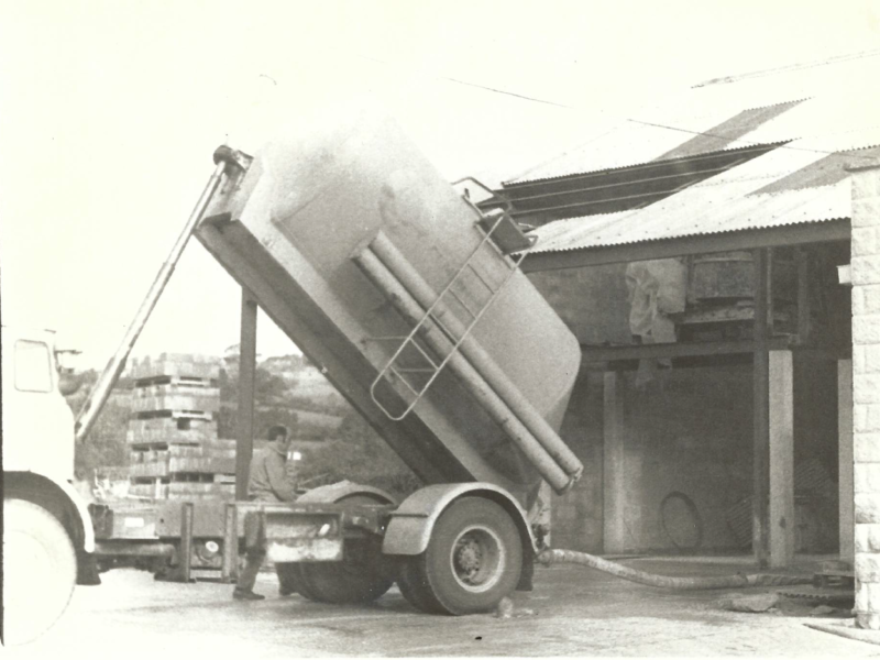 Nov 76' Cement Loading